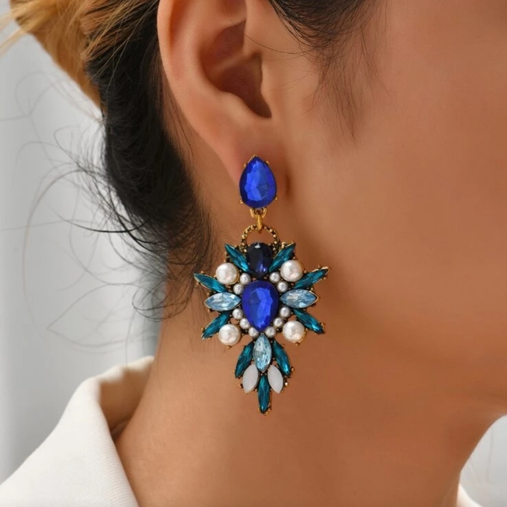 Rhinestone Decor Drop Earrings